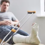 راه رفتن بعد از شکستگی پا